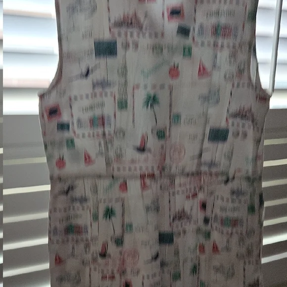 Sleeveless Postcard Printed Dress - Picture 5 of 7